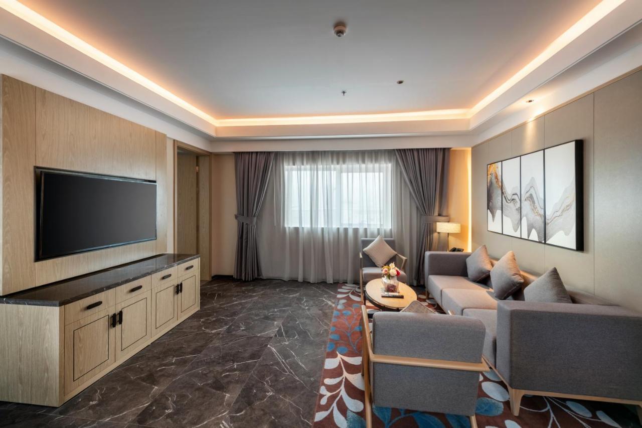 Aber Bani Amr Hotel Al Namas Kültér fotó
